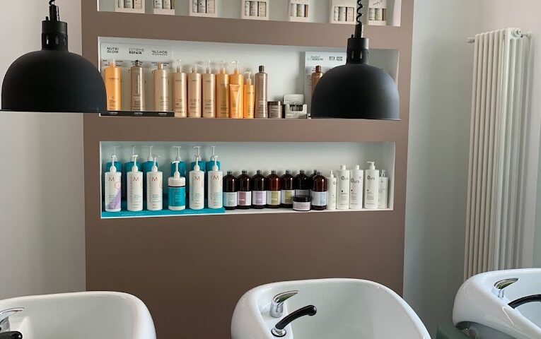 https://www.nearall.it/wp-content/uploads/2024/07/hair-ambra5-765x480.jpg
